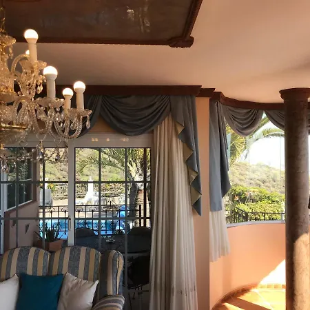 Tropez Villa