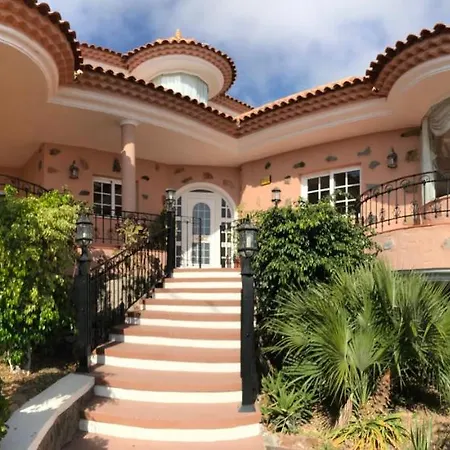 Tropez Villa